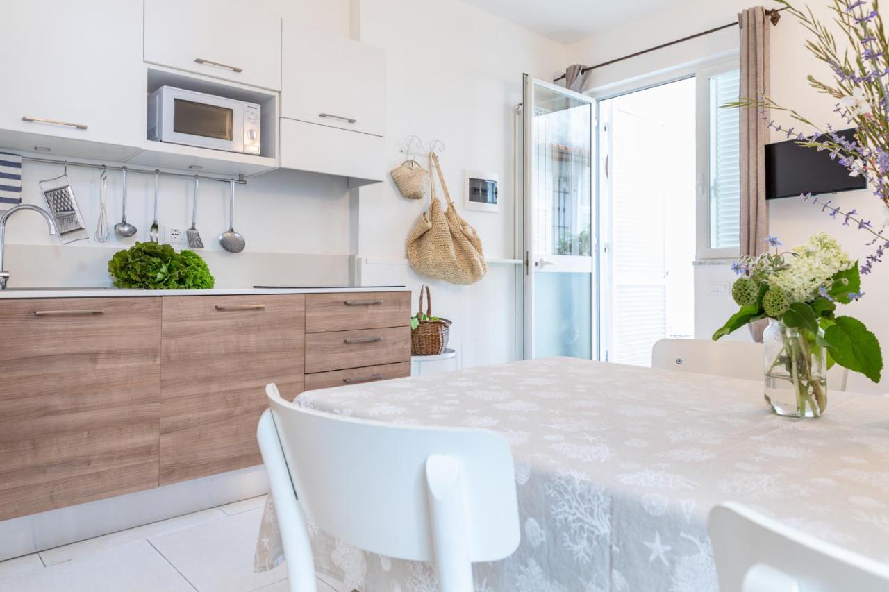 Apartamento Pochi Passi Dal Mare San Bartolomeo Al Mare Exterior foto